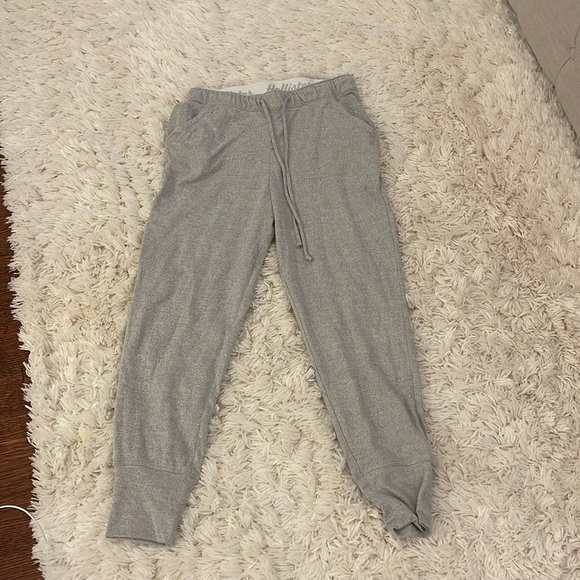 Hollister sweatpants - Picture 1 of 2